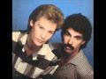 Daryl Hall and John Oates - Out of Touch 