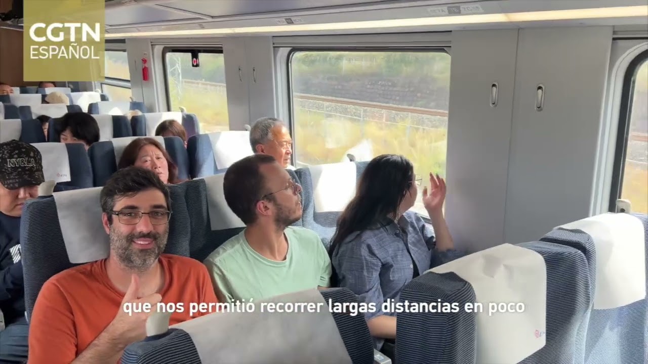 Profesor brasileño elogia AVE y comida en expedición al Yangtsé