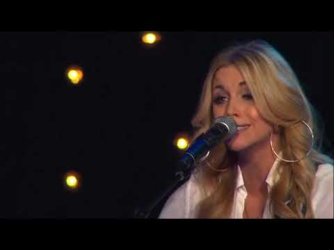Lindsay Ell with "Criminal" from Skyville Live