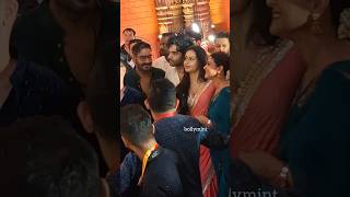 Download lagu Ajay Devgn with Family Snapped At Juhu mp3 Download lagu Ajay Devgn with Family Snapped At Juhu mp3