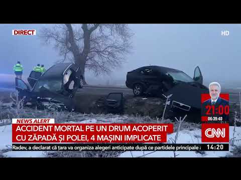 Accident mortal pe un drum acoperit cu zăpadă și polei, 4 mașini implicate