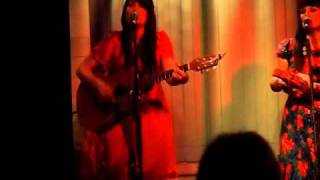 Lauren Thomson & Tami Neilson "Road to Nowhere"