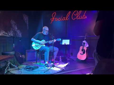 TW Walsh - "Chelsea Hotel #2" (Leonard Cohen cover - live in Brookline, MA - 10/28/2023)