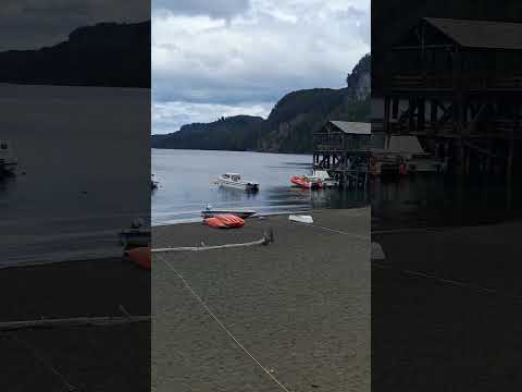Muelle turistico de Villa la Angostura,  Neuquén.