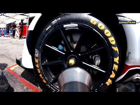 2021 4 Hours of Le Castellet - Pitstop by Goodyear (TF Sport #95 Aston Martin Vantage AMR)