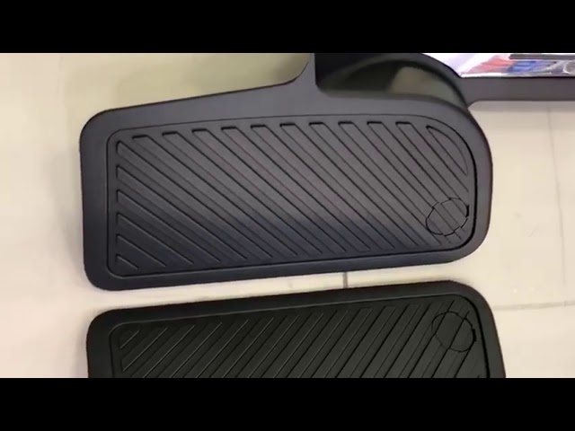 Toyota Land Cruiser 200 2007-2021 рр. Пороги пластикові з підсвічуванням (чорні) Video 2