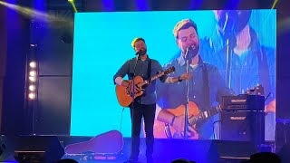 Brian McFadden sings &quot;Real To Me&quot; live at Waterfront Hotel Cebu
