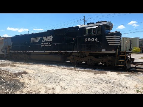 S01E126 The Backup (Norfolk Southern, SD60E, NS 6904, Graffiti)