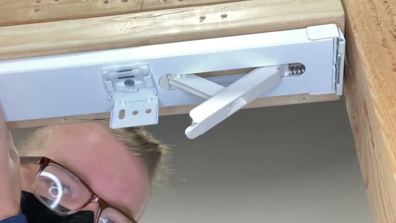 No Tool Headrail Install/Removal