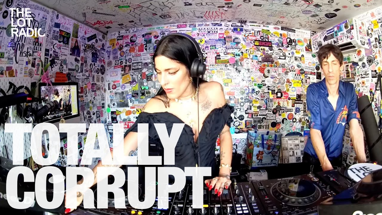 TOTALLY CORRUPT WITH KRISTINE BARILLI AND SCOTT KIERNAN @TheLotRadio 08-20-2024