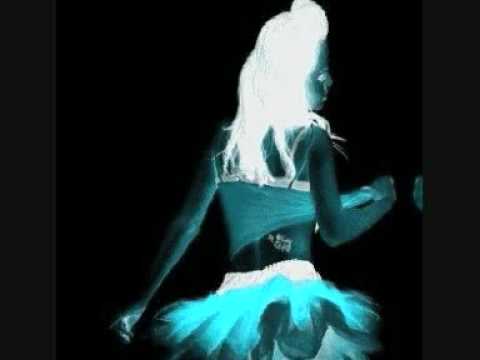 Raindrops - sash ft stunt .