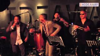 Los Charly's Orchestra - Me Recumbe