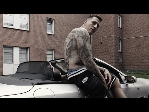 GZUZ feat. LX, Sa4 & Maxwell - In die Fresse (prod. Maggaz)