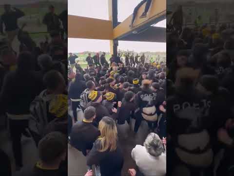 "DALE PEÑAROOOOOL. #peñarol" Barra: Barra Amsterdam &bull; Club: Peñarol