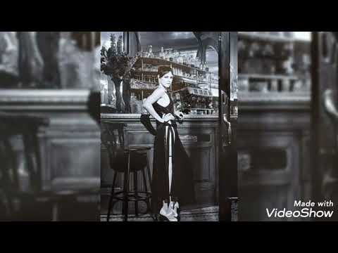 Kristen Stewart -Chanel spring summer 2023 ready to wear show in Paris