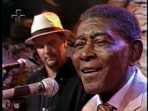 Noite Ilustrada & Quinteto Branco e Preto