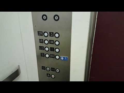 Awesome Otis Traction Elevator @ Fraser Hall - U of M - Minneapolis, MN