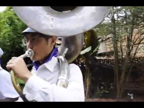 Brass Band PARIGI - New Orleans - Bourbon Street Parade