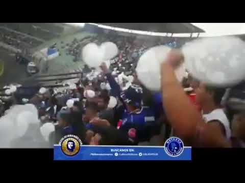 "Por ser hincha de Motagua" Barra: Revolucionarios 1928 &bull; Club: Motagua