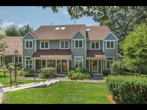 6 Saw Mill Brook Way, Woburn MA - Judy Moore - Tel 781-264-2661