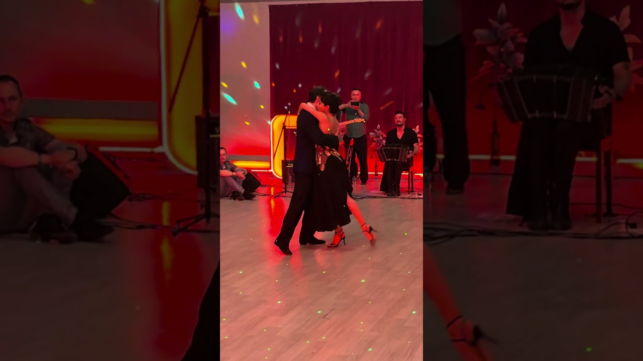 Video thumbnail for Lorena Tarantino & Gianpiero Galdi dance to "Gipsy Vals", played live by El Cachivache Quinteto 1/5