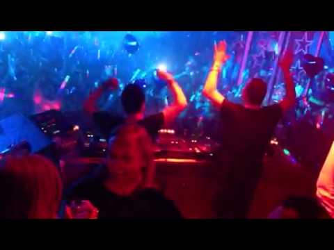 David Guetta presenta Surrender Daddy's Groove at Pacha Ibi