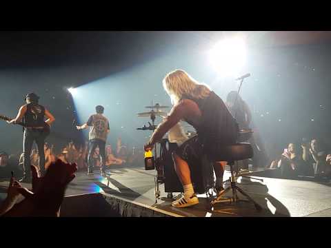 SCORPIONS Mikkey Dee Allstate Arena Chicago September 23 2017 1st Row Live HD
