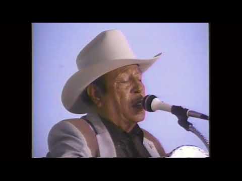 Los Alegres de Teran - Moneda Sin Valor (En Vivo)