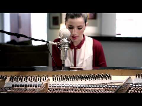 Private Studio Sessions: Sofi Mayen