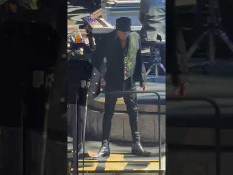 What Happens When Little Steven Van Zandt's Guitar Won't Play? #shorts #springsteen