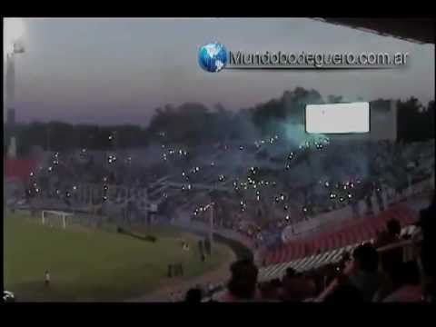 "GODOY CRUZ vs U de chile [Recibimiento]" Barra: La Banda del Expreso &bull; Club: Godoy Cruz