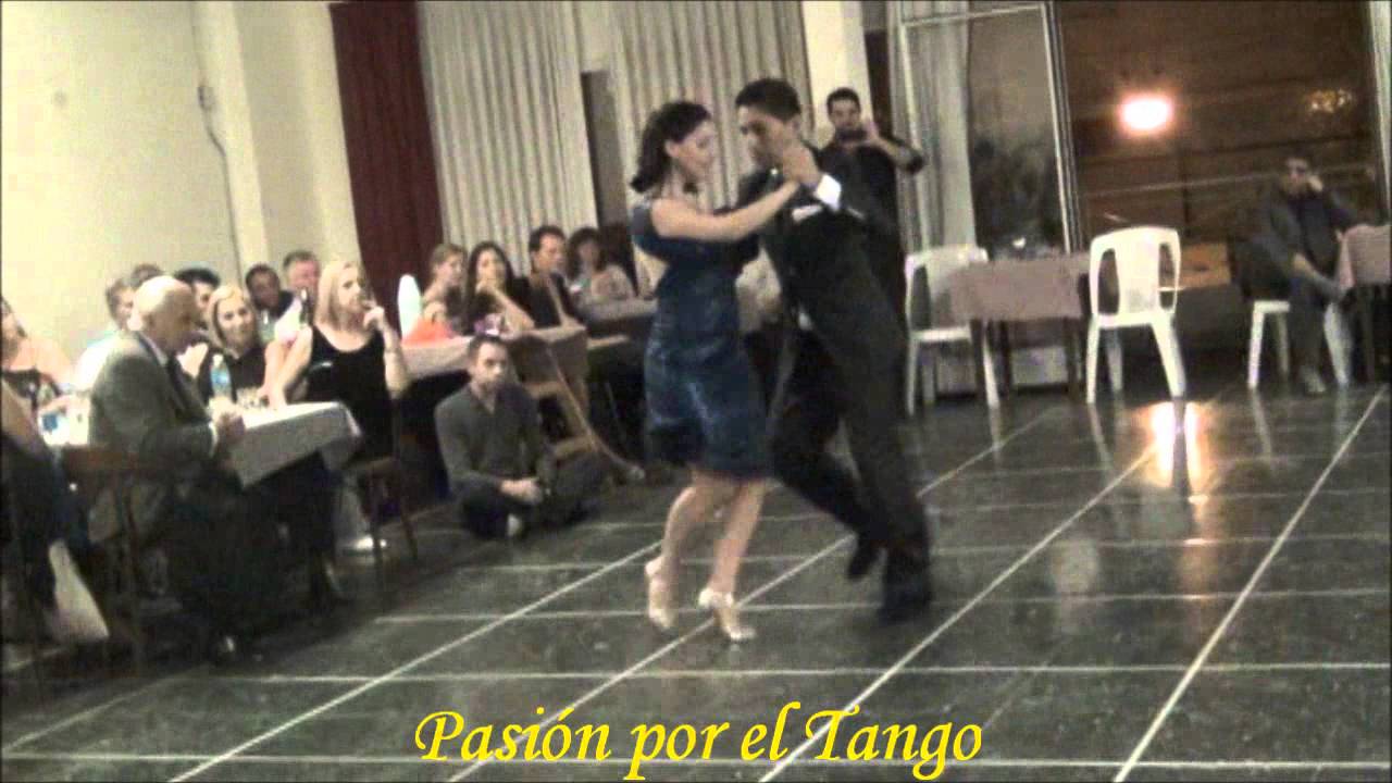 JULIETA QÜESTA y RAULI CHOQUE Bailando el Vals RECUERDOS en FLOREAL MILONGA