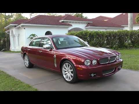 Dieser Jaguar XJ Vanden Plas von 2008 ist immer noch ein Gebrauchtwagen-Schnäppchen und altert se...