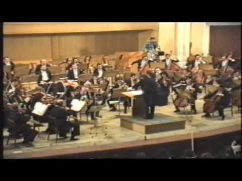 Iakovos Kolanian plays Loris Tjeknavorian, guitar concerto (2 movement) "Zarhe"