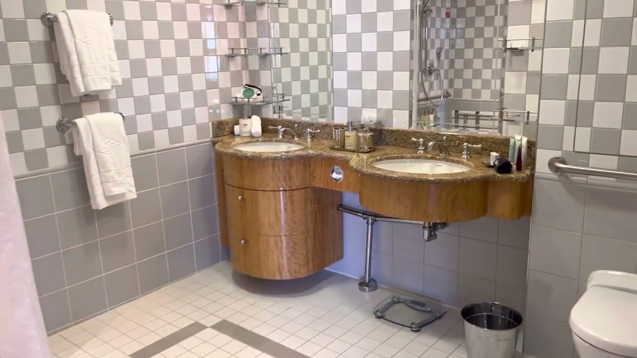 Disney Magic - Cabin 8100 - Video 1