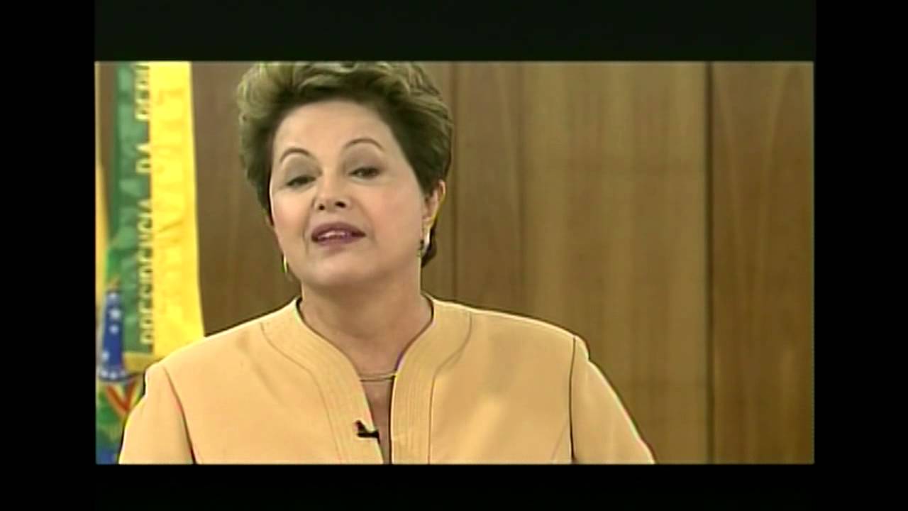 Presidente Dilma fala em cadeia nacional de Rádio e Televisão