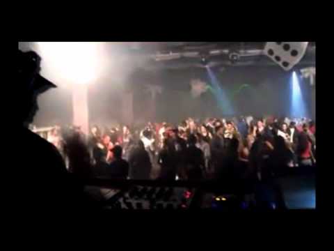 O sucesso do Mc Willians nas pistas do Brasil ( FT Dj Nenê)SHOWS: (43) 9673-1266 Operadora TIM