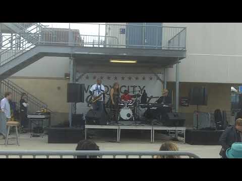 Promotional video thumbnail 2 for Dave Weld And The Imperial Flames