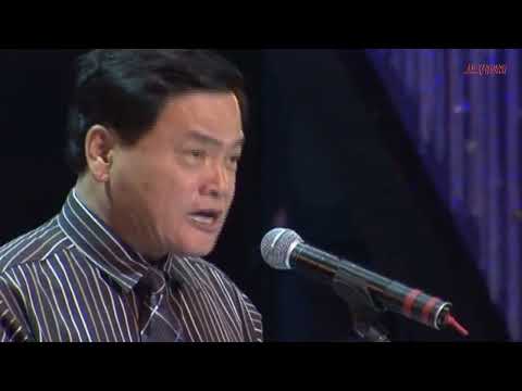 Khai mạc Duyên dáng Việt Nam 22  | BST Nhịp thở biển của NTK Sơn Collection |