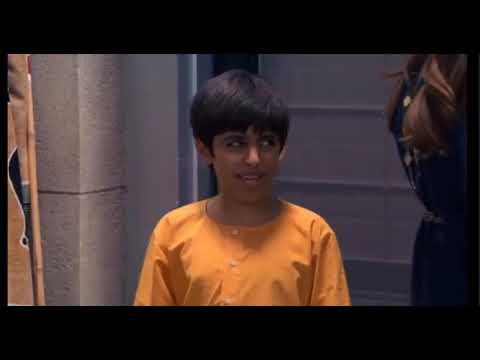 Jessie Saison 1 Episode 25 - La fête de Zuri  4/6