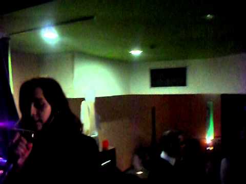 Bárbara Santos ( Minha Sobrinha ) a Cantar