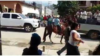 Cruz de madera (Jenny Rivera)