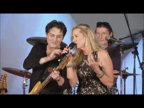 Srebrna krila & Moni Kovačič - Ćao, amore (MGNZ 2016)