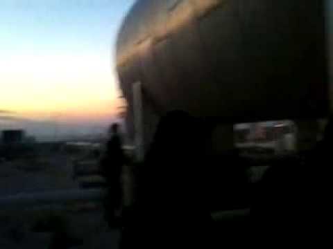 لحظة اقتحام حقل غونة النفطي من قبل كتيبة الفاروق في ريف الحسكة