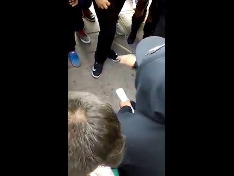 Aczino improvisando B12