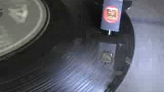 Syreeta ""Your Kiss is sweet ""