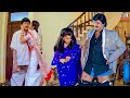 ఇంటికి వచ్చిన అతిథిని ప్యాంట్ తీయించ