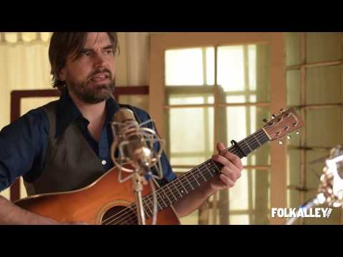 Folk Alley Sessions: The Murphy Beds - "Rise Up My Darling"
