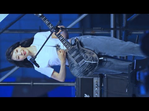 250519 QWER/큐떱이알 고민중독/T.B.H 히나(HINA/냥뇽녕냥) 직캠/fancam @ 대구대학교 축제 by hoyasama