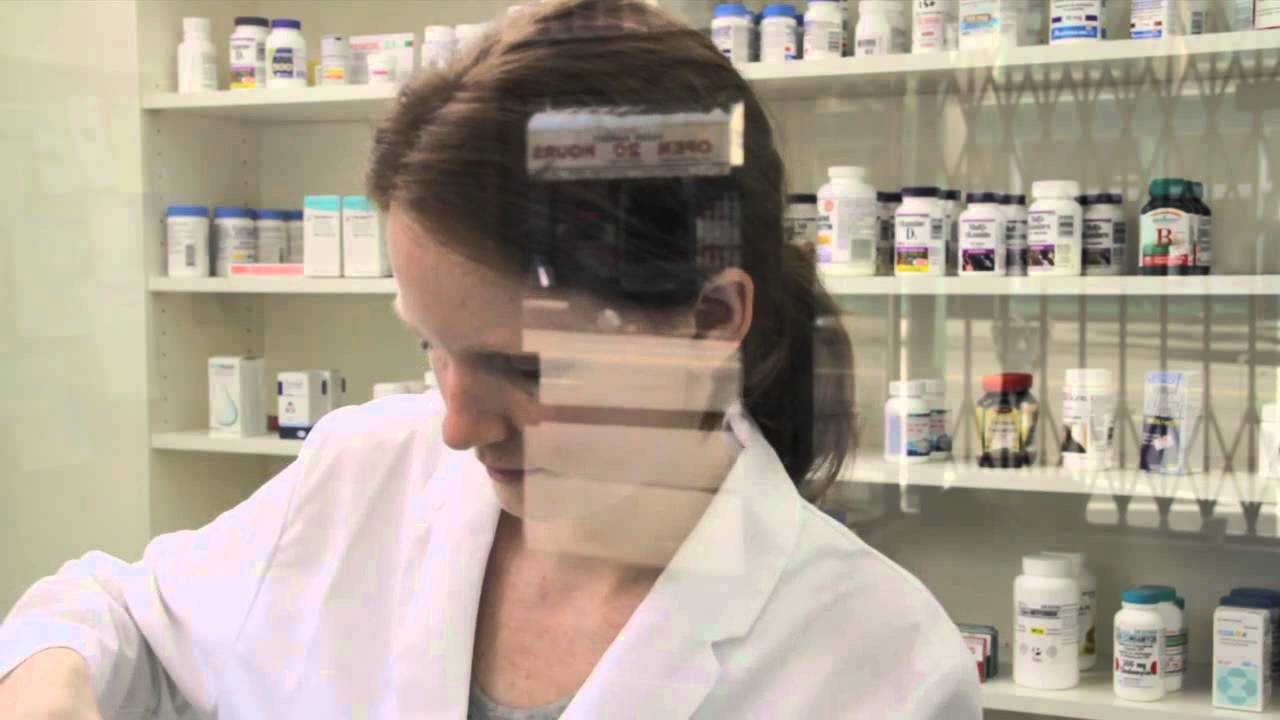 RIDM 2012 - EAST HASTINGS PHARMACY de Antoine Bourges